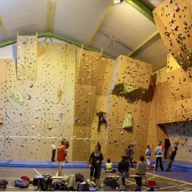 St Molf - compétition escalade les voies salées