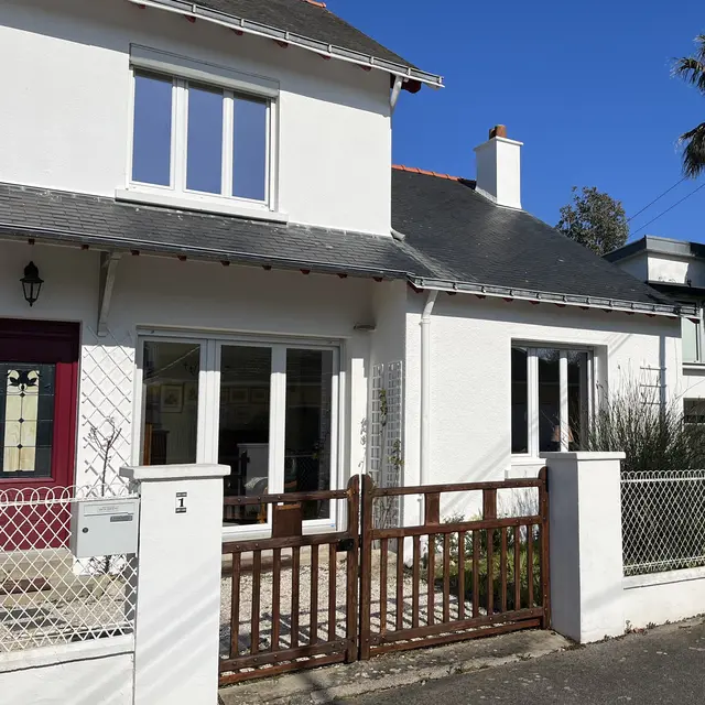 Location de vacances - Villa Les Rosières - Mme Zayonnet - Exterieur maison
