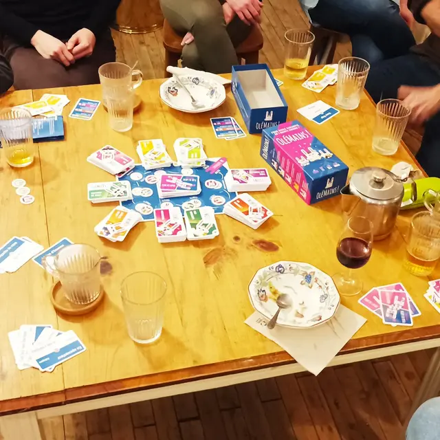 Soirée jeux de société au Central Café