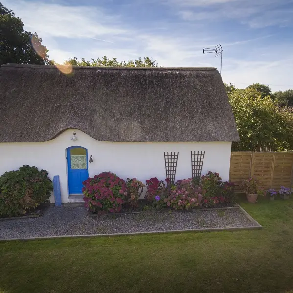 01-la chaumière du champ d'or