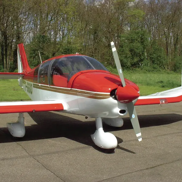 Aérodrome Avion rouge LONGUENESSE © SPL Tourisme en Pays de Saint-Omer