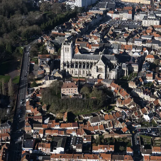 CENTRE HISTORIQUE (c) Carl Peterolff