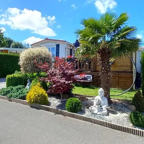 Camping Le Frémont_emplacement grand confort
