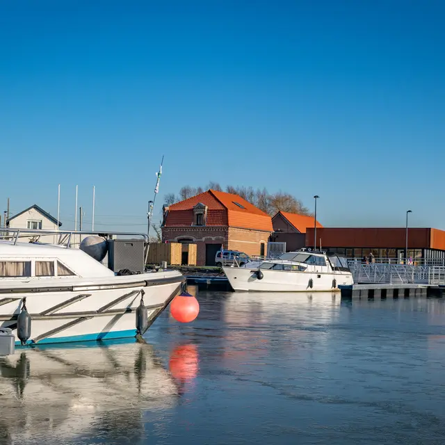 Port Fluvial d'Aire-sur-la-Lys