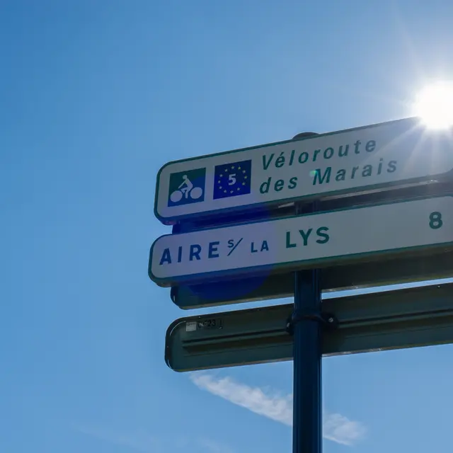 Véloroute des Marais - Vers Aire-sur-la-Lys © Tourisme en Pays de Saint-Omer