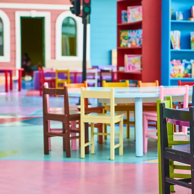 Visite d'école maternelle (photo d'illustration non contractuelle)