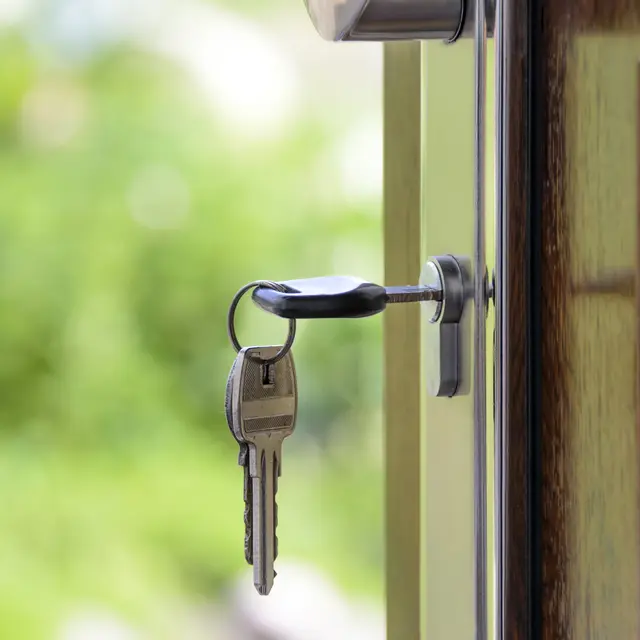 hébergements locatifs_clé porte