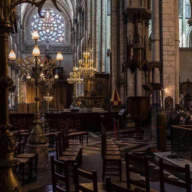 visite guidee cathedrale © denis paillard