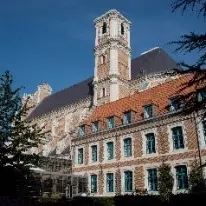 25 juillet, Circuit à pied, ancien collège des Jésuites wallons