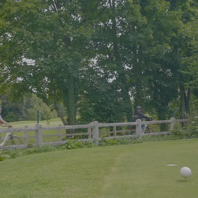 2 - Golf - Liaison douce du Pays de Lumbres - Vélo © Tourisme en Pays de Saint-Omer