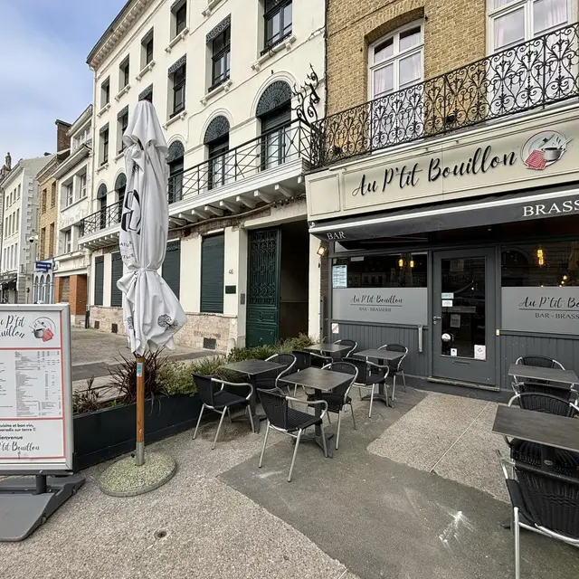 Au P'tit Bouillon, Saint-Omer. Terrasse