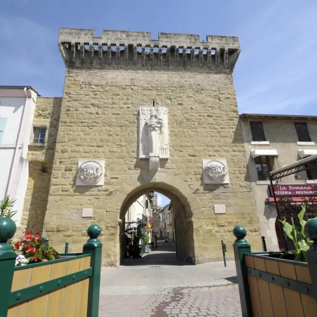 PORTE MONUMENTALE