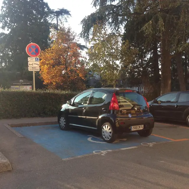 Photo parking avenue du Turgot