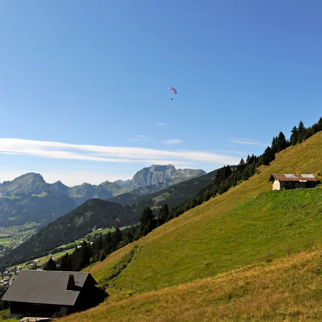 Décollage de l'Ortaz à Châtel