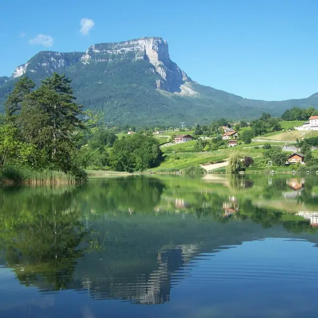 Vignoble et lac St André