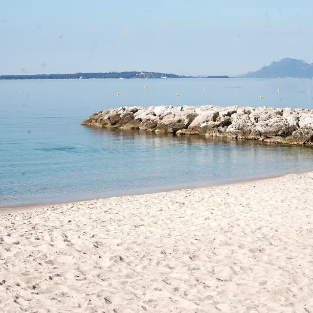 Plages Antibes-les-Pins Est_Juan-les-Pins