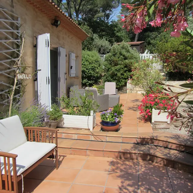 Terrasse avec coin salon