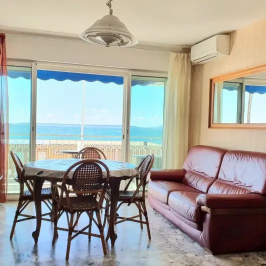 Meublé Studio 1 Frédéric Guimond_Juan-les-Pins