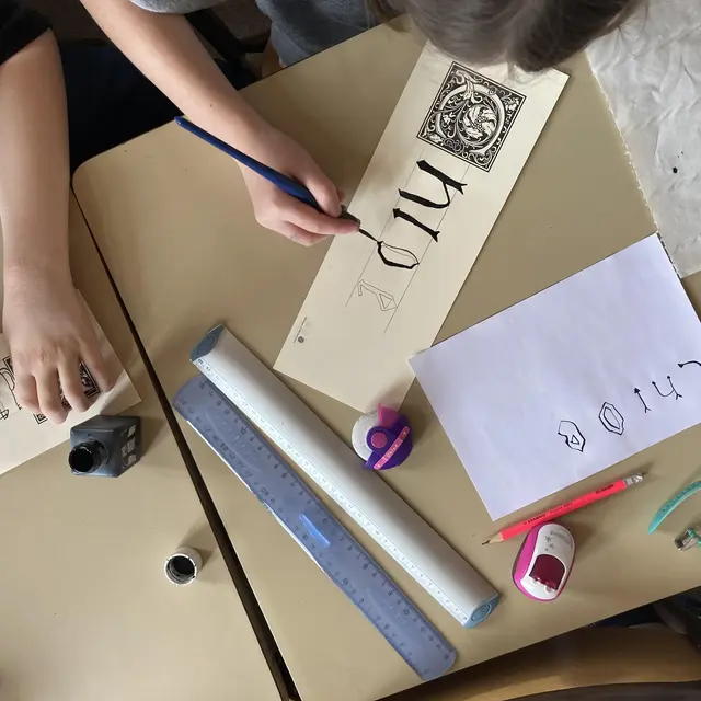 Groupes enfants : Les apprentis copistes - atelier de pratique artistique_Abondance