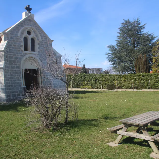 aire pique nique Chapelle St Roch