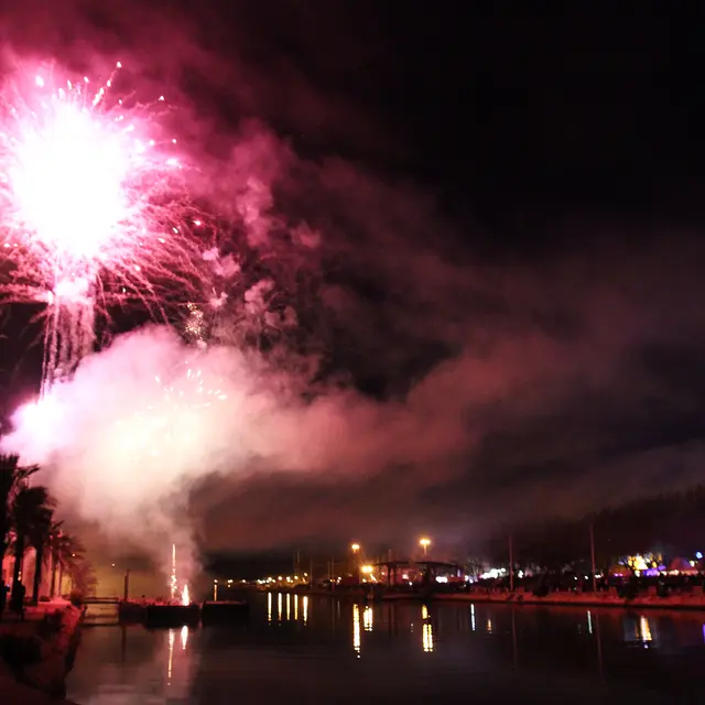 Feu d'artifice de la Fête Nationale_Port-de-Bouc