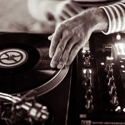 Initiation DJ et scratch_Flaine