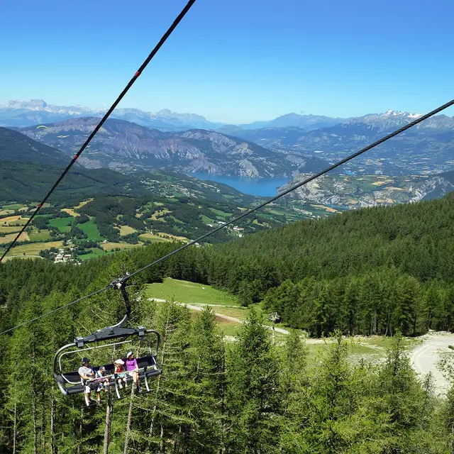 Montclar_télésiège_du_Belvédère_été