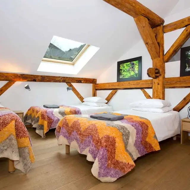 Hideout_hostel_morzine_triple_room.jpg