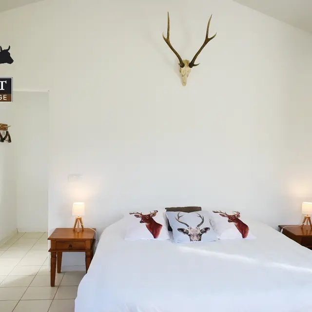 BUNGALOW 1