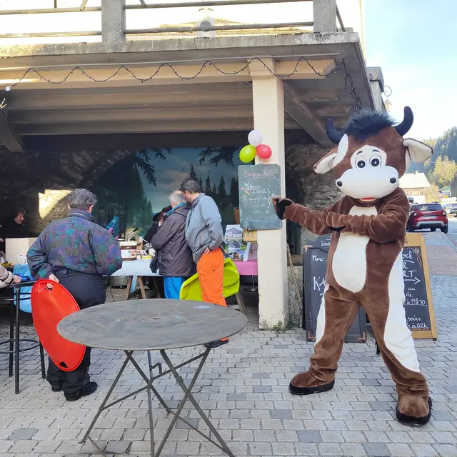 Vente à emporter de crêpes et de bugnes en présence de Pistache_Flumet