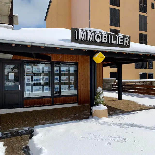 Agence Charles Danel Immobilier à Ax 3 Domaines