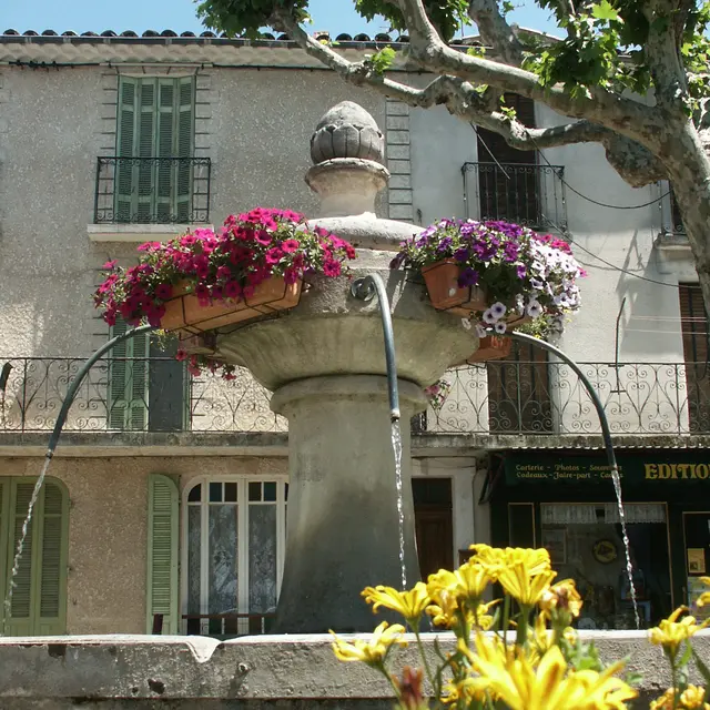 Fontaine de la place JMG Itard
