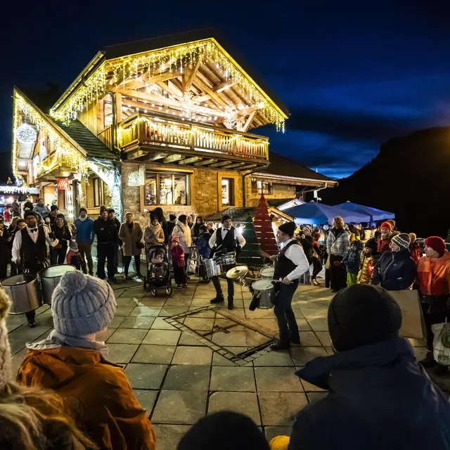 Spectacle déambulatoire Lok'adabra