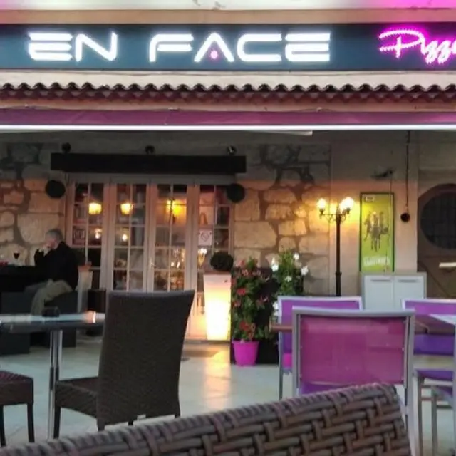 Restaurant En Face