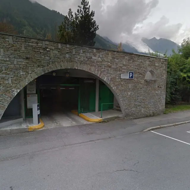 parking entreves chamonix