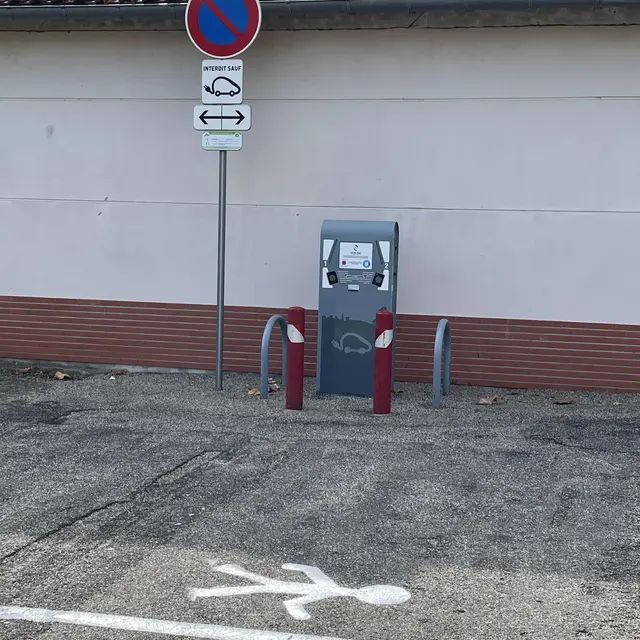 Borne de recharge pour véhicules électriques Labastide-du-Temple_Labastide-du-Temple