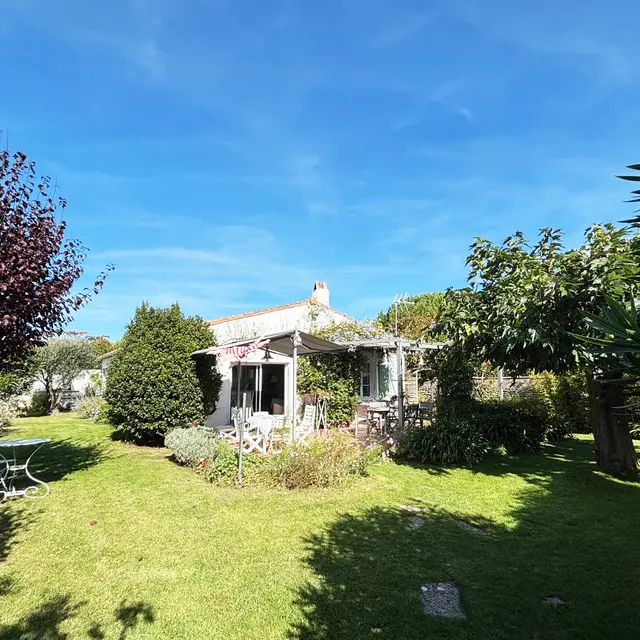 Jardin + maison