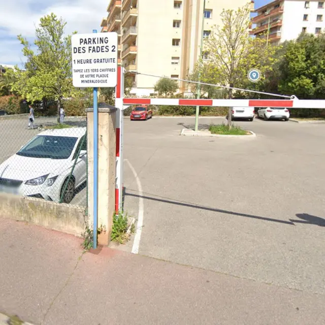 Parking les Fades