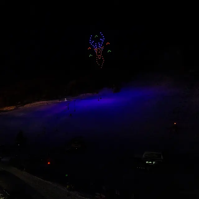 New Year Light Show - Spectacle de drone