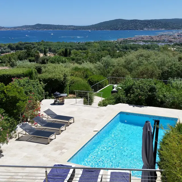 VUE PANORAMIQUE GRANDIOSE DU GOLFE