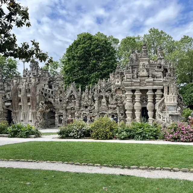 Visite du Palais Idéal du Facteur Cheval pour les journées européennes du Patrimoine_Hauterives
