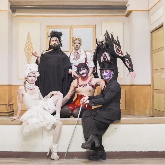 Spectacle Super Mutantes au théâtre de l'oeuvre