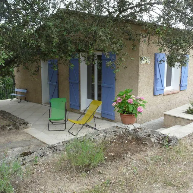 Nicole SCURI - Châteauvert