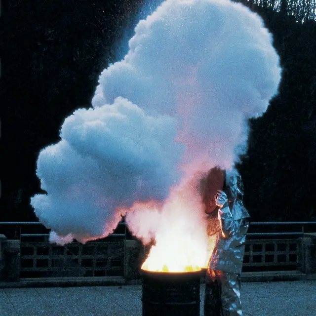 Petit événement, vêtement ignifugé, bidon, explosif, 14 décembre 1991