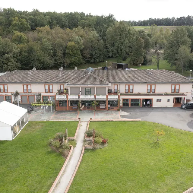 Hôtel Domaine de Pousiniès_Saint-Etienne-de-Tulmont