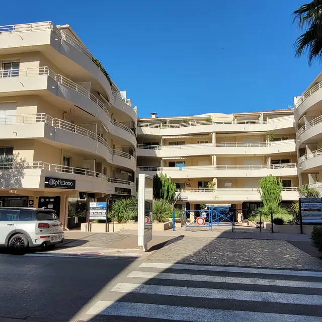 Baravian Laurent et Isabelle_Cavalaire-sur-Mer