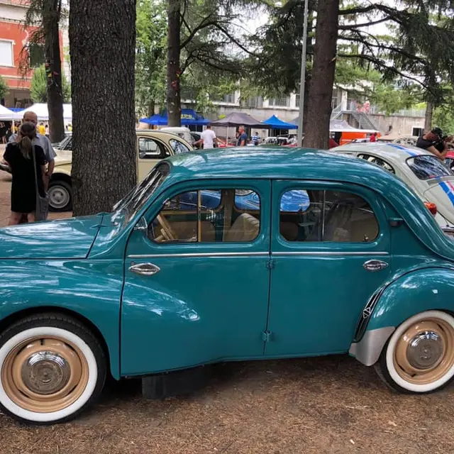 7ème Rassemblement de voitures anciennes_Saint-Jean-du-Gard
