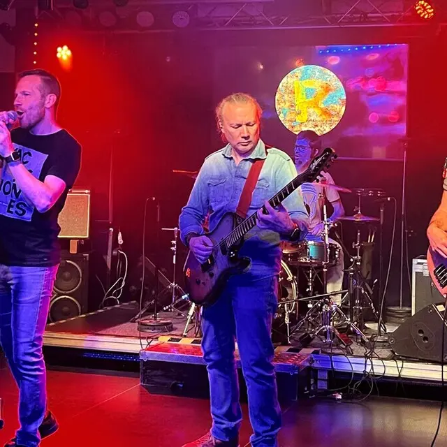 The Rust & Covers_Nice