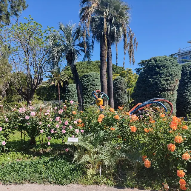 Chasse aux fleurs_Nice