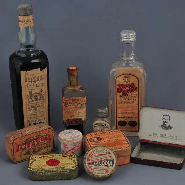 Exposition ÉTONNANTS MÉDICAMENTS - Petite exploration des armoires à pharmacies du XIXème et XXème siècle_Mane